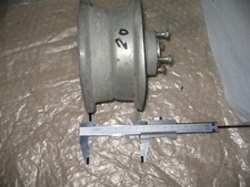 MOZZO RUOTA MOTO D'EPOCA NUOVO DA RIPULIRE