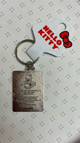 Universal Studios Sanrio Exclusive Hello Kitty & Friends Fast & Furious Keychain - Picture 2 of 3