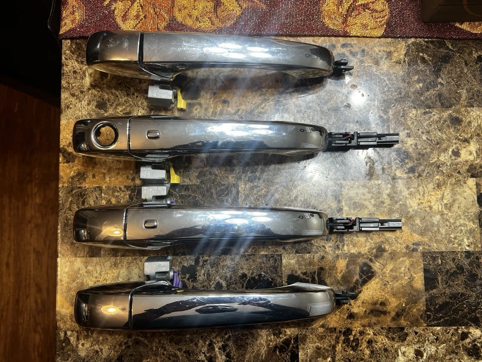 Jeep Grand Cherokee 2017 manijas de puerta exteriores Foto 2 de 4