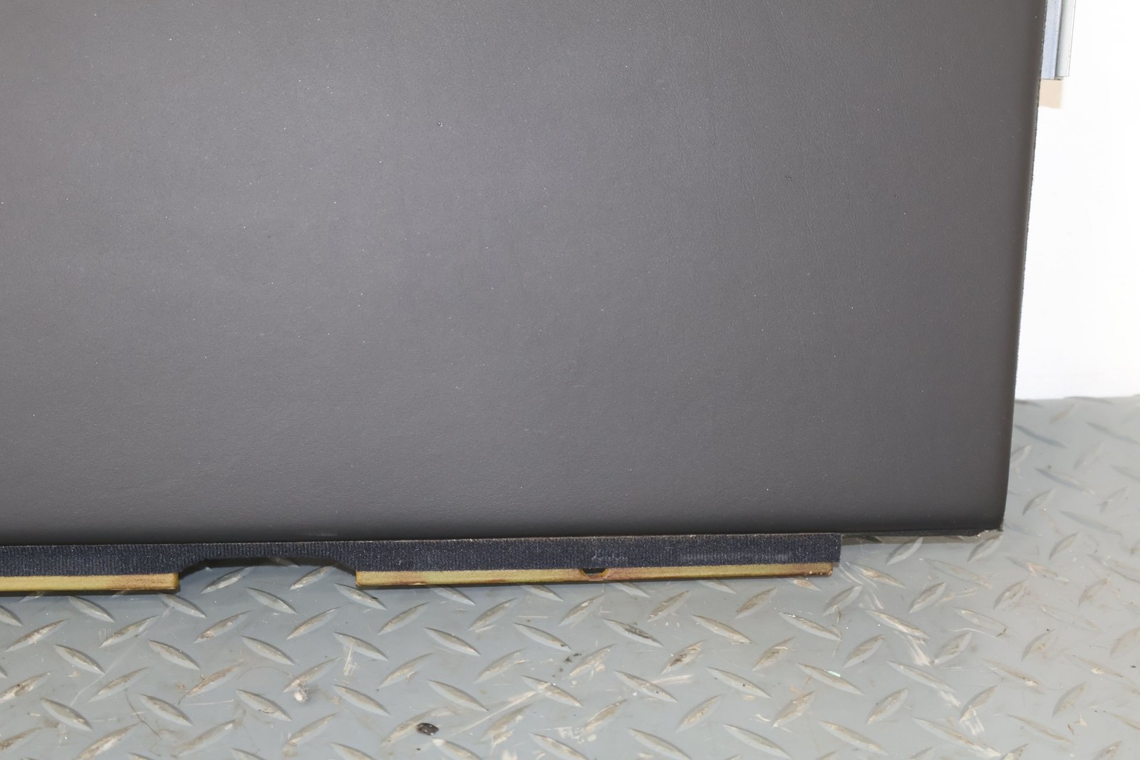 Bentley Flying Spur 2006-2012 Luggage shelf Black P/N 3W5864714B