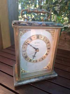 Metamec Quartz Vintage Manteluhr - Holz, Messing & Marmoroptik - schwer