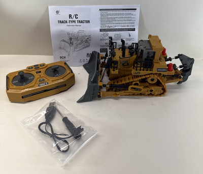 Yo Gong Toys 9CH RC Bulldozer Metal Track Tractor w/ Lights & Sound