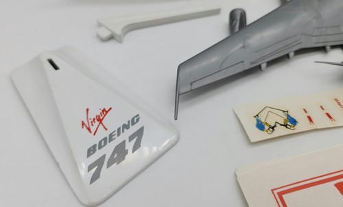 WOOSTER 1:250 VIRGIN AIRLINES BOEING 747 PLASTIC SNAP FIT MODEL PLANE NO.75 - Bild 7 von 9
