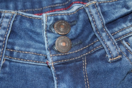 Pantalones de mezclilla recortados UltraFit Wallflower para mujer - Talla 3 - InstaSoft comodidad y estilo - Imagen 5 de 10