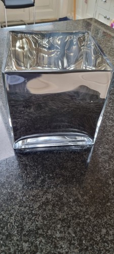 Square Mirror Flower Vase 18 Cm.