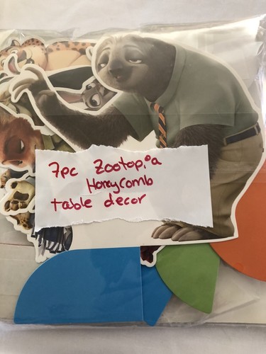 Zootopia 7pc Honeycomb Table Decorations - Picture 2 of 2