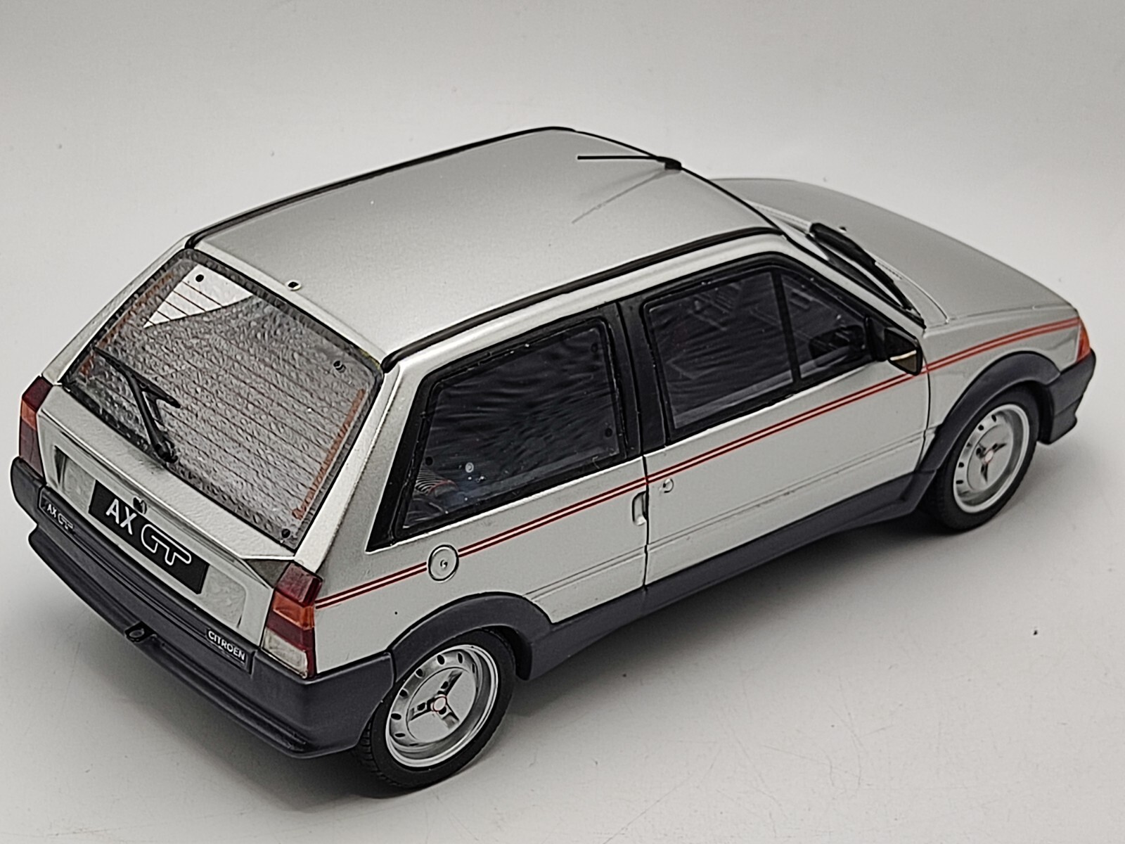 Miniature Ottomobile 1/18 – Citroën AX Super Production – Circuit Lédemon 1988 – Rouge