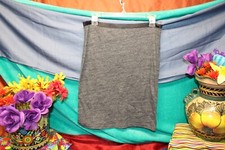 Express Women's Gray Slim 30" Skirt Size Medium  sheath pencil skinny classic