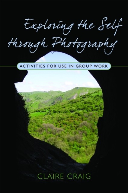 Exploring the Self through Photography: Activities by Claire Craig PAPERBACK - Image 2
