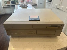 Commodore Amiga 2000 Vintage Computer WORKS READ
