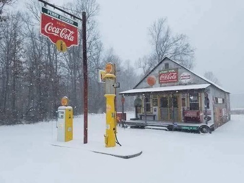Penny, Kentucky 1930s/40s Snowy Gas Station & Grocery Vintage Photo Reproduction - Picture 3 of 3