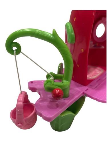 Mini juego de juguete para casa de muñecas Strawberry Shortcake Berry Bitty Clubhouse - Imagen 6 de 12