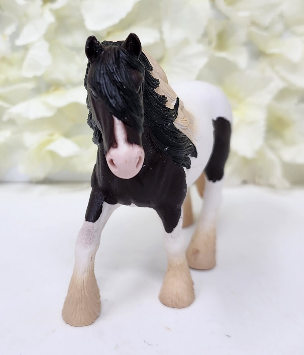 hippo 様セット Schleich 13831 Tinker Stallion Gypsy Cob Farm Life Plastic