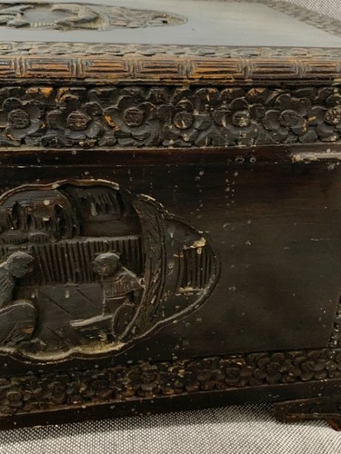 Vintage Antique Chinese Wood Trunk / Box w/ Carved Figured & Flowers Decoration - Picture 10 of 12