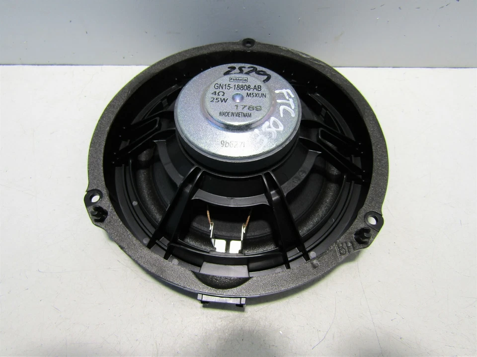 FORD TRANSIT CONNECT 2018-20 OFFSIDE/DRIVER/RIGHT FRONT DOOR SPEAKER      O8927 - Image 2 of 4