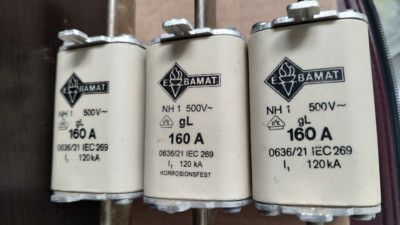 LOT OF 3 - EBAMAT FUSE 500V   160A - 0636/21  IEC269 E-BAMAT