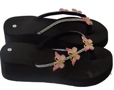 Super Cute Ladies Sparkly Rhinestone Beige Butterfly Casual Flip Flops Size 6.5