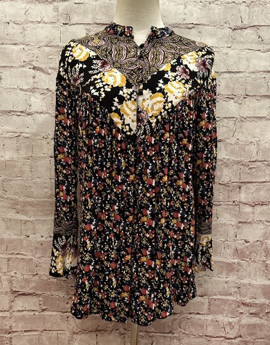 Free People Top XS Wildflower Fields Blumen Shirt schwarz fließend Langarm Tunika