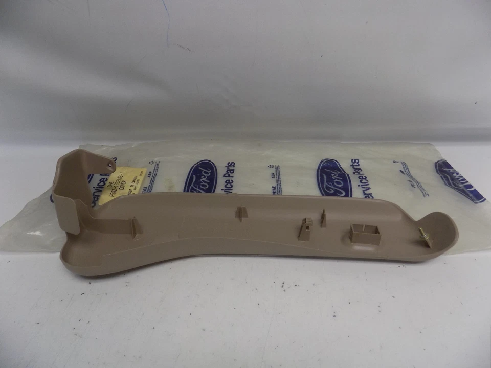 Nuevo protector de asiento del lado del pasajero delantero derecho Ford Windstar 1995-1998 OEM NUEVO DE STOCK Foto 2 de 3