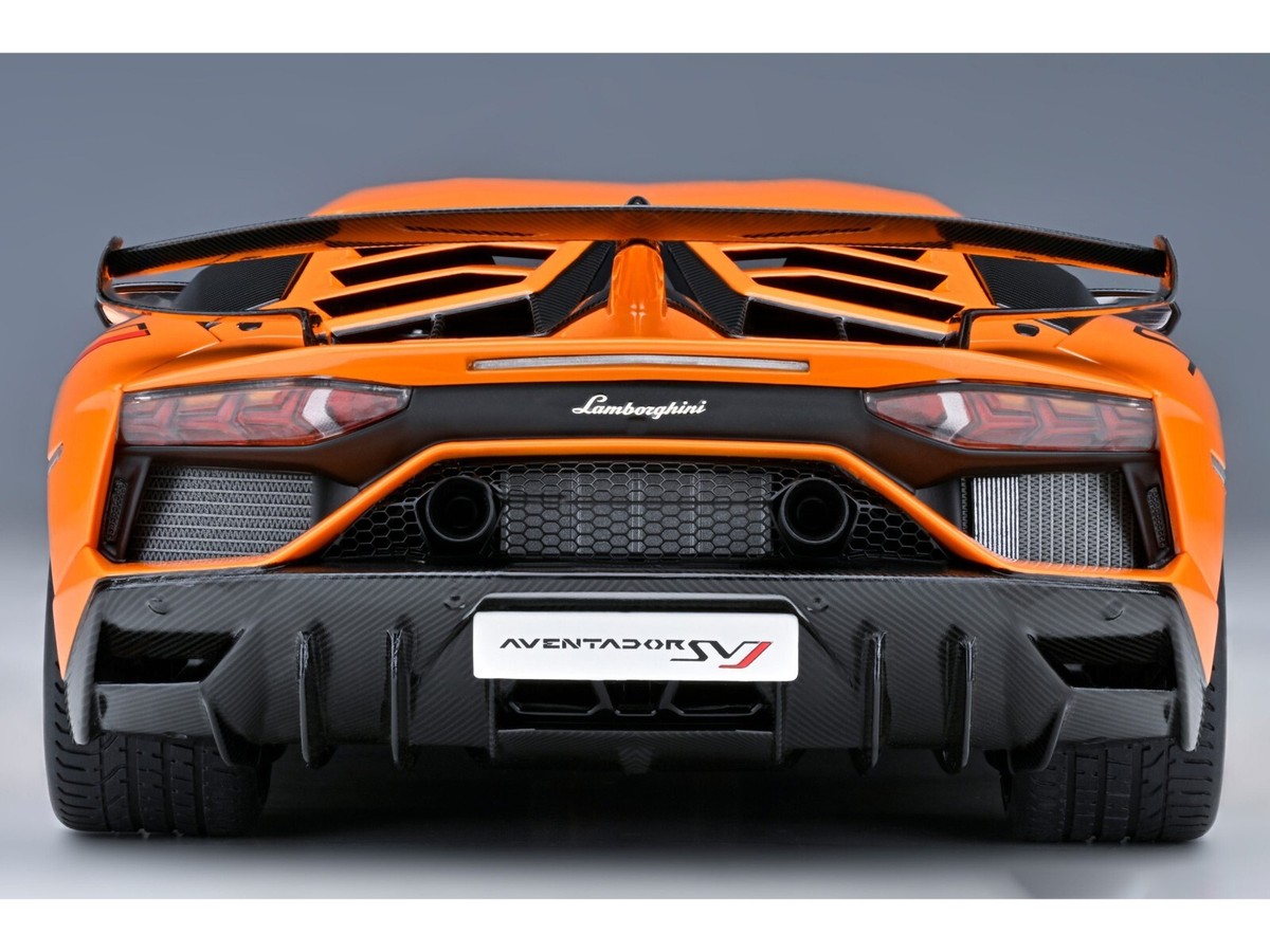 Lamborghini Aventador SVJ Arancio Atlas Pearl Orange 1/18 Model