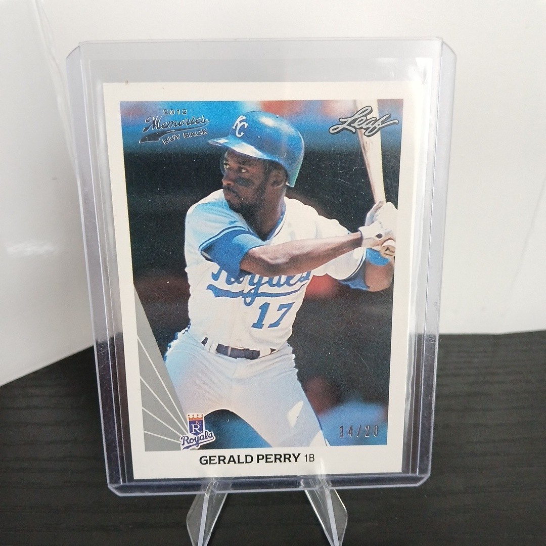 2012 Leaf Memories - 1990 Leaf Buyback Gerald Perry #441 Silver Foil /20