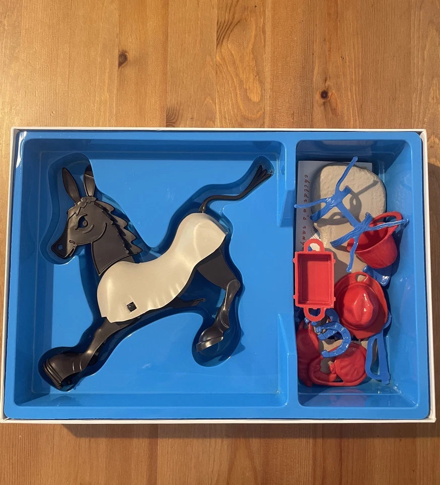 Vintage 1986 Buckaroo MB Games  Complete Excellent Condition  - Image 2 of 4