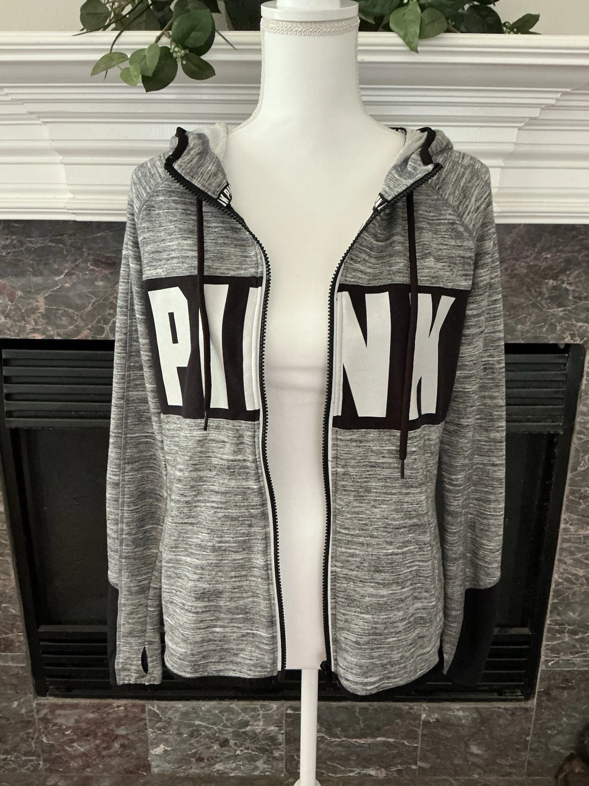 UNDERCOVER Giacca con cappuccio e zip ROSA by Victoria’s Secret grigio e nero taglia XS
