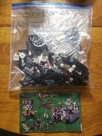 LEGO Castle 7092 Skeletons&rsquo; Prison Carriage &ndash; 100% Complete w/ Minifigures