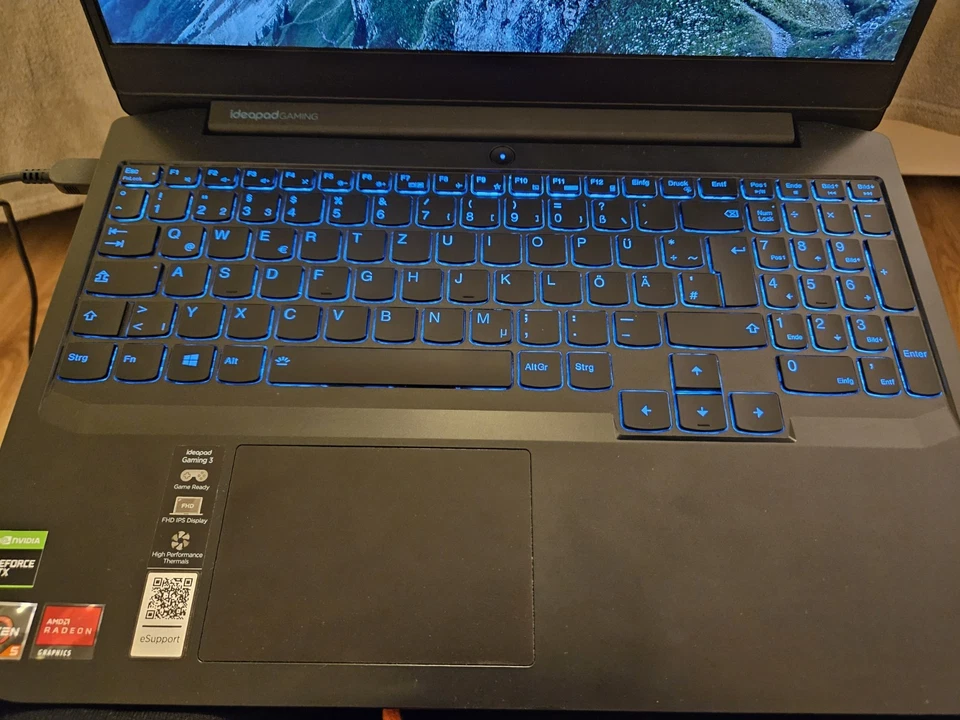 ideapad Gaming 3 15ARH05 Notebook mit 1TB NVMe, 12GB RAM, GTX1650ti, Ryzen 4600H - Bild 2 von 3