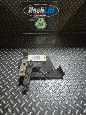 0352482	BRACKET	FITS HYSTER	GOOD USED	HBU1:335