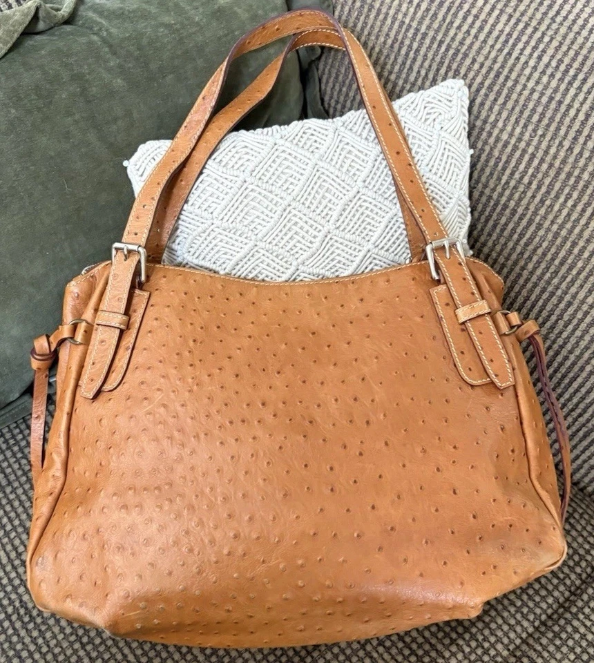 Bolso de Hombro Hobo Dooney Bourke Cuero Repujado Avestruz Marrón Natural Foto 4 de 4