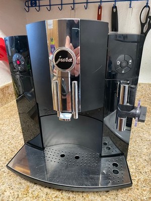 Jura Impressa C9 One Touch Cappachino Coffee & Espresso Machine