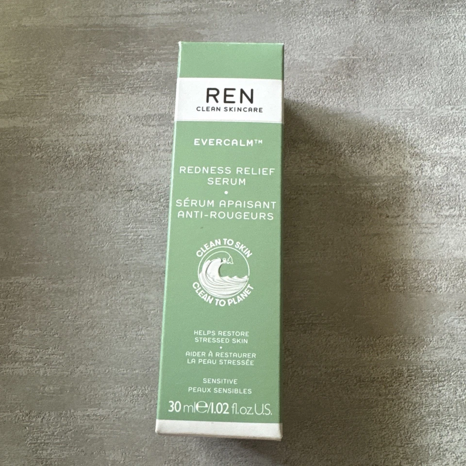 REN Evercalm Anti-Redness Serum Solution For Sensitivity and Redness Vegan 30 ml - Image 2 of 3
