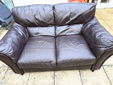 Brown Leather 2 Seater Sofa Rolled Arms Contemporary/Modern 136x82x77cm