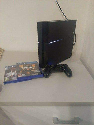 Ps4 nera + pad+ 2 giochi prezzo trattabile | eBay