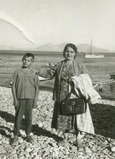 #51795 IKARIA island Greece 1956. Mother & son on the beach. Photo.