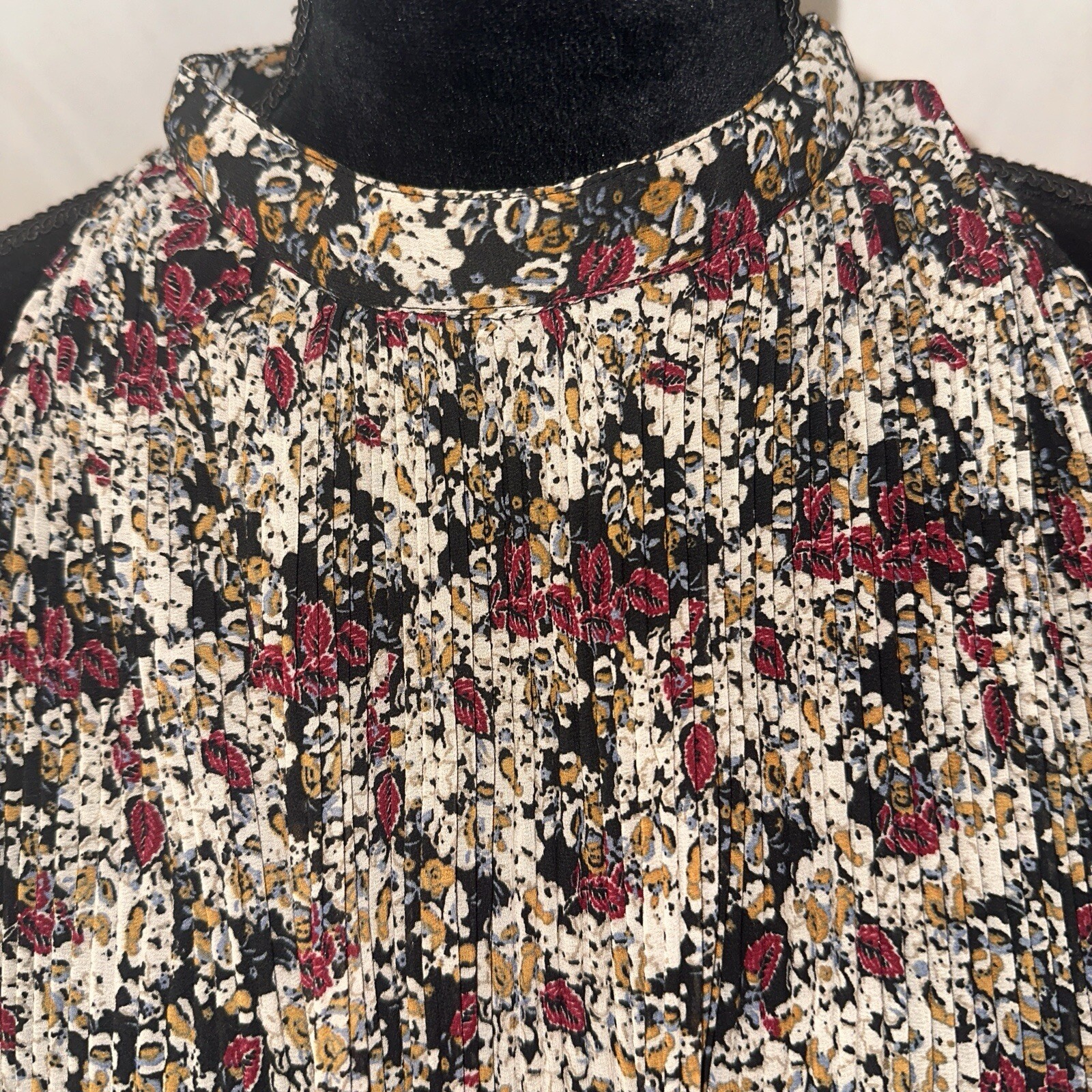 Zara Basic Blouse Size M Cold Shoulder Floral Pri… - image 10