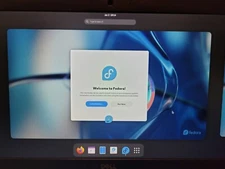 Fedora 39 Workstation Bootable on 16G USB Stick!