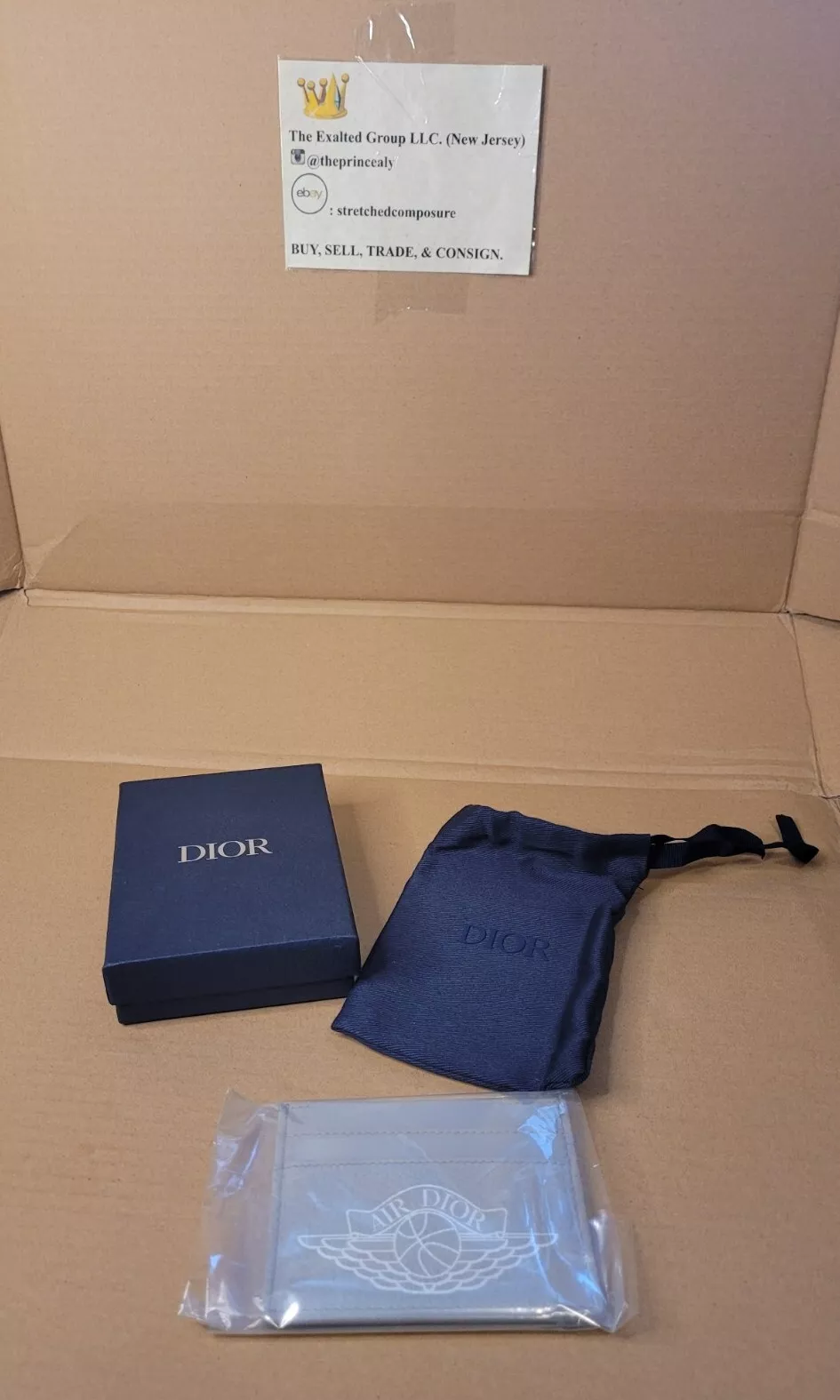 SUPPORT CARTE D'IMPRESSION LOGO AIR DIOR CUIR GRIS 4 FENTES AILES