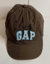GAP toddler hat 4-5 years pre-owned. excellent condition