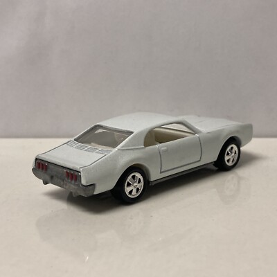 1966-1967 Oldsmobile Toronado Collectible 1/64 Scale Diecast