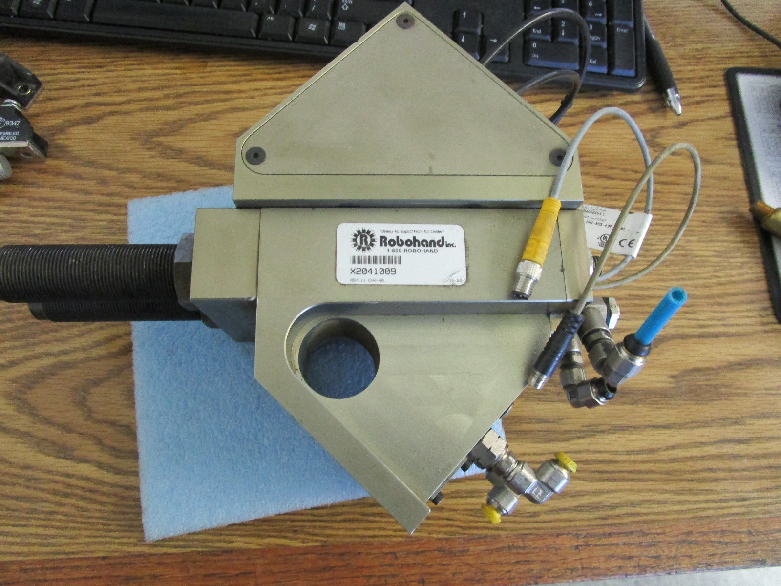 Robohand: X2041009. ASM: 11. CHK: 40 with Turck Sensors