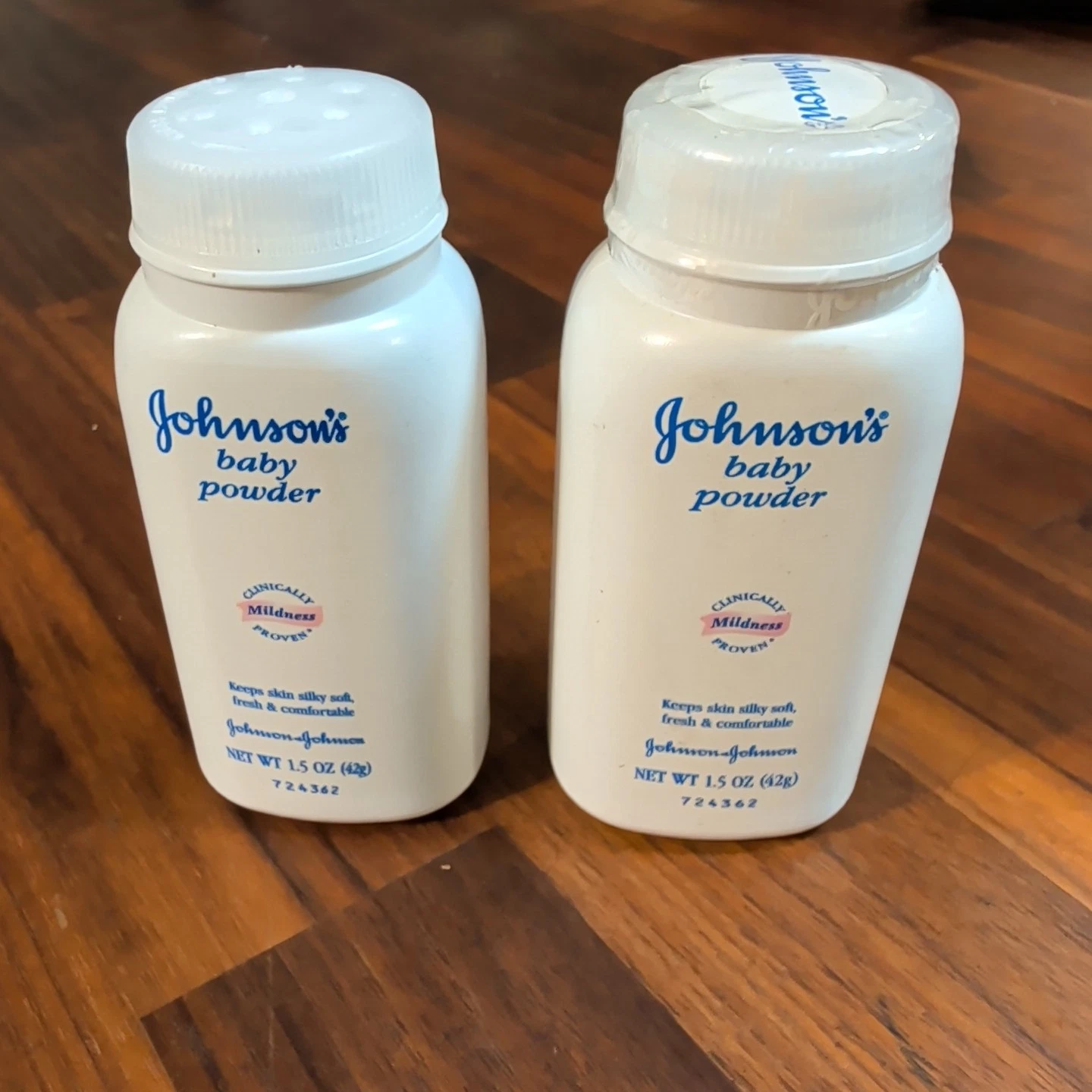 X 2Johnsons Baby Powder w/ TALC 1.5 Oz Original Travel Size PLEASE READ