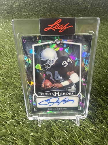 BO JACKSON 2025 LEAF METAL SPORTS HEROES BASE AUTO CRYSTAL 35/35 Buchstütze