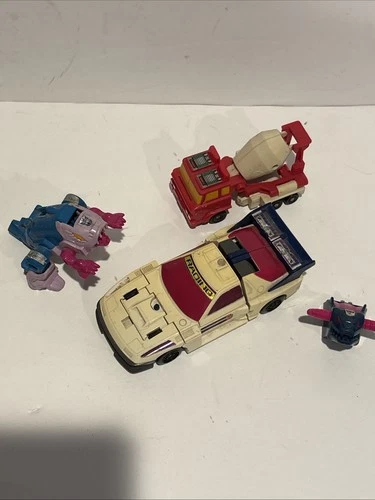 Vintage Transformers Lot Headmaster Horri Bull Head And More