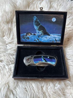 Collector Lockback Wolf Pocket Knife in Wood Box Stainless, Made In China