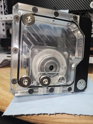 (READ) EKWB EK-Quantum Kinetic FLT 120 D5 PWM Pump/Reservoir Combo, D-RGB