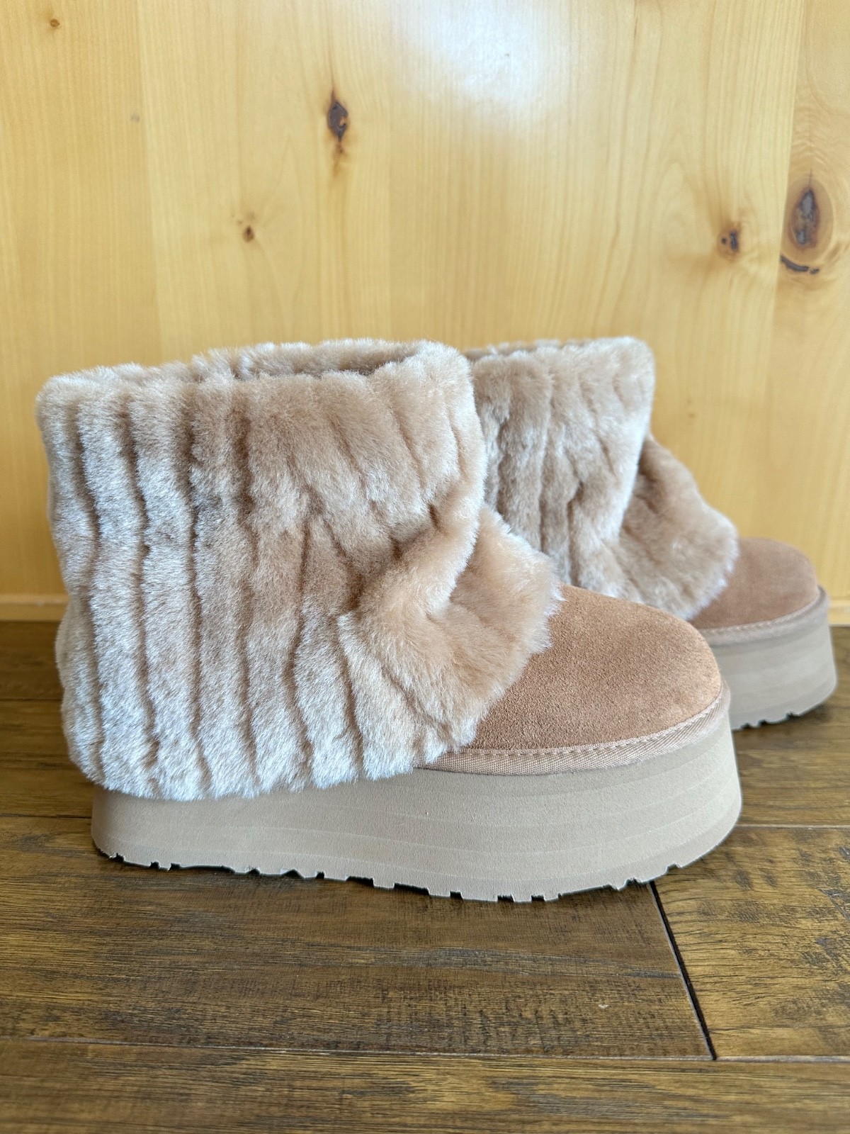 NEW RARE UGG CLASSIC SHORT MINI SHERPA CORDUROY BOOTS 8  PLATFORM CHESTNUT NWOB image 3