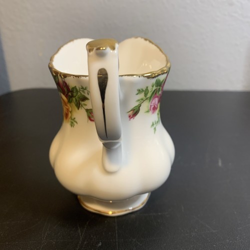 Royal Albert Old Country Roses Teapot Sugar And Creamer - Picture 5 of 24