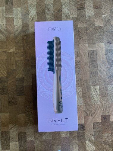NOA Invent Thermal Styling Comb in Rose gold - EXCELLENT -Retails for